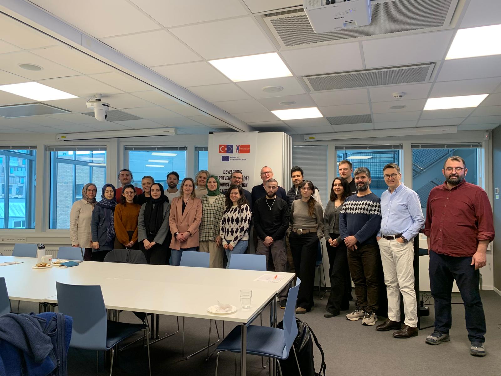 2.Gün-NKVTS_2.jpeg (221 KB)